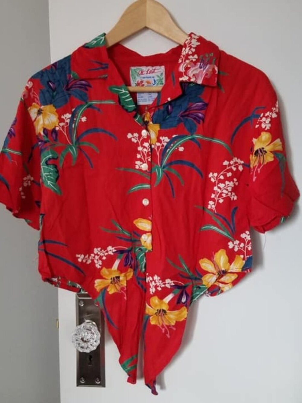 At Last Tropiqwear Red Hawaiian Floral Shirt & Shorts Set Size Large Preowned - Picture 3 of 4